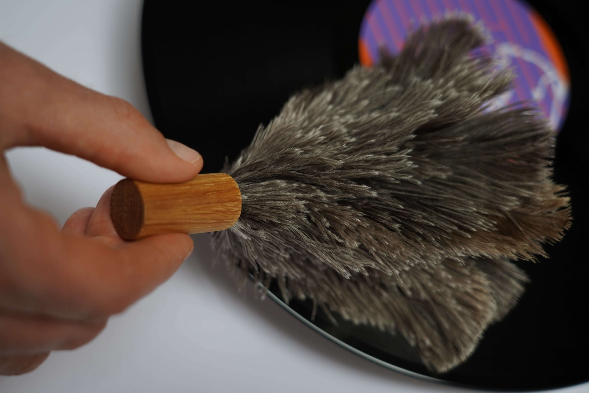 Vinyfix Vinyl Duster cleaning Record